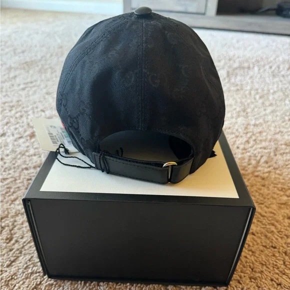 ORIGINAL GG CANVAS BASEBALL
HAT WITH WEB. - Picture 3 of 3